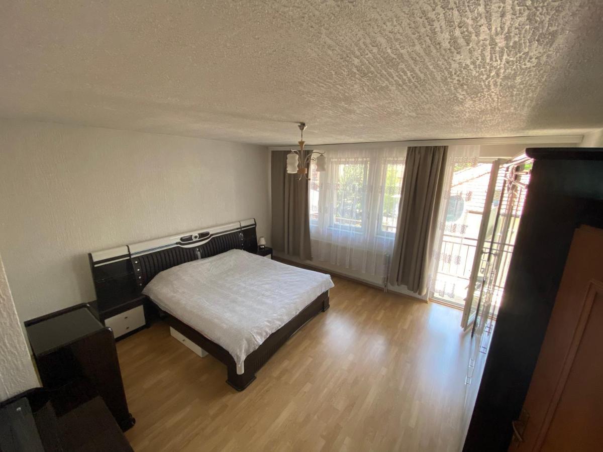 Cima Apartment Pristina Eksteriør bilde
