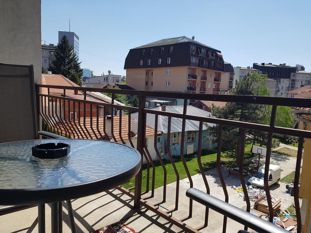 Cima Apartment Pristina Eksteriør bilde